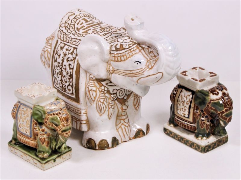 Vintage olifanten, 1 grote en 2 kleintjes (keramiek)
